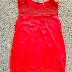 TAHARI TOP SIZE XS NWT